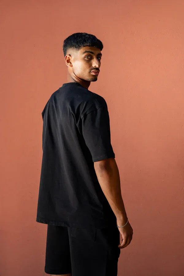 b)asic Oversized T-Shirt