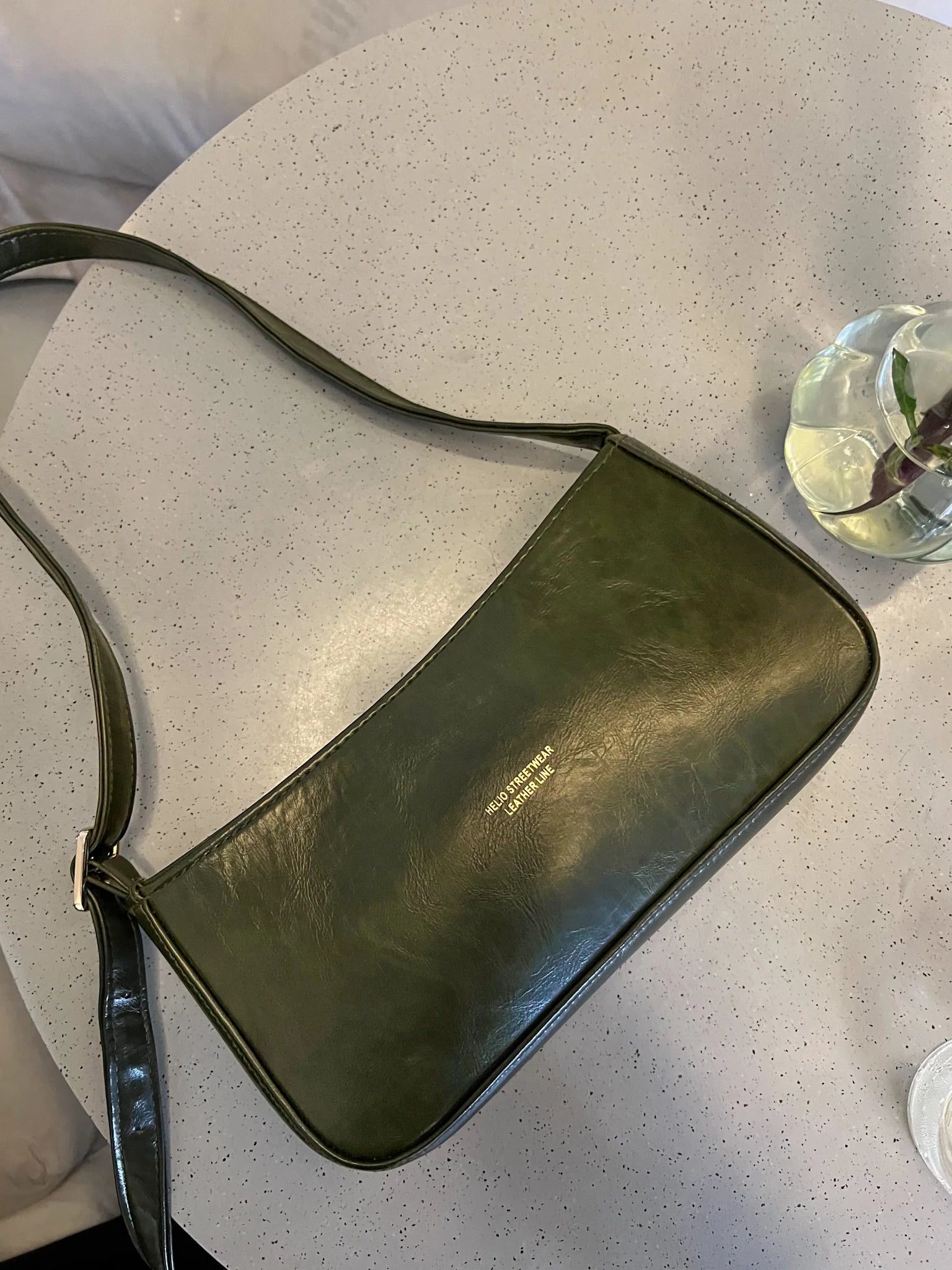 TOKEN LEATHER BAG Olive