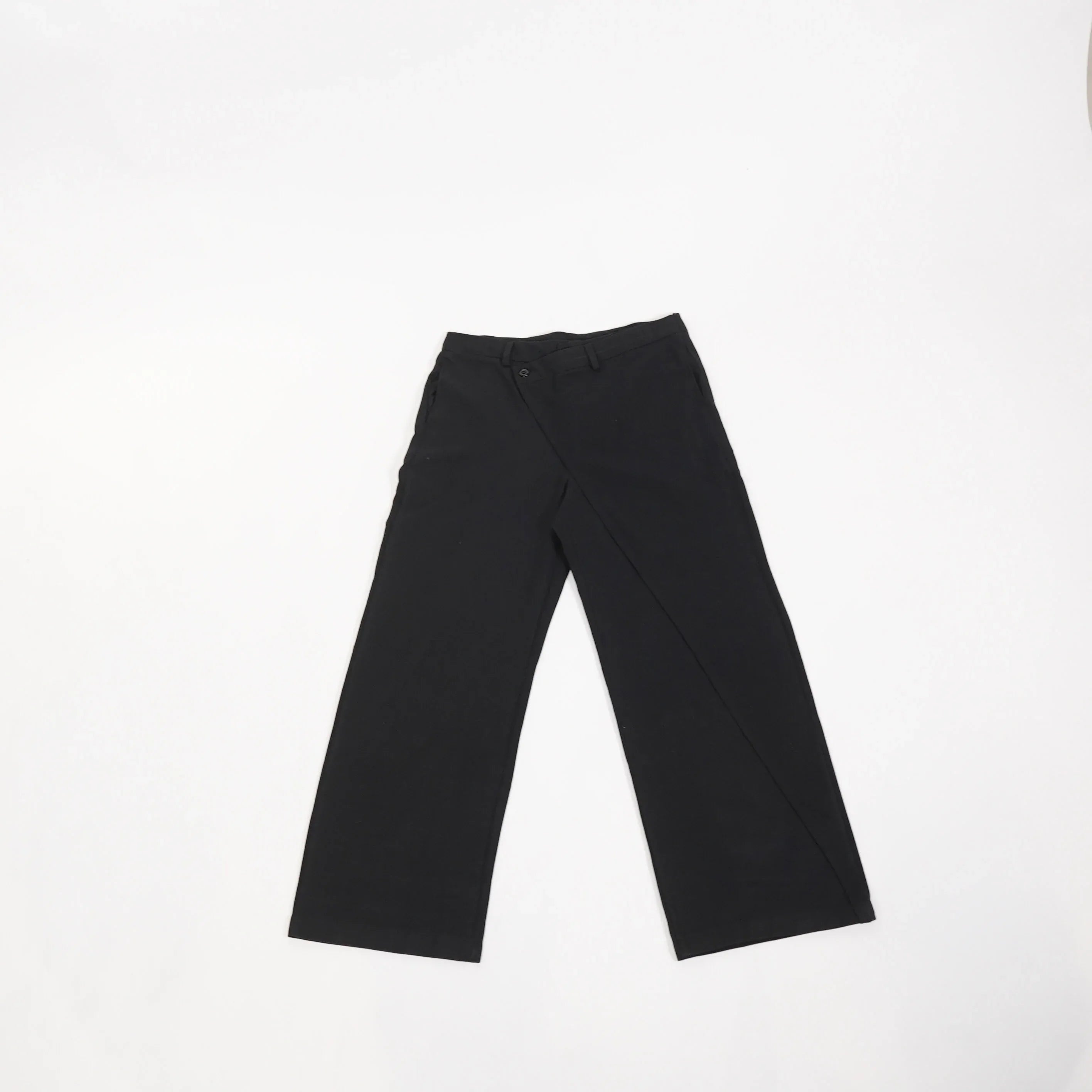 Folded reality pants