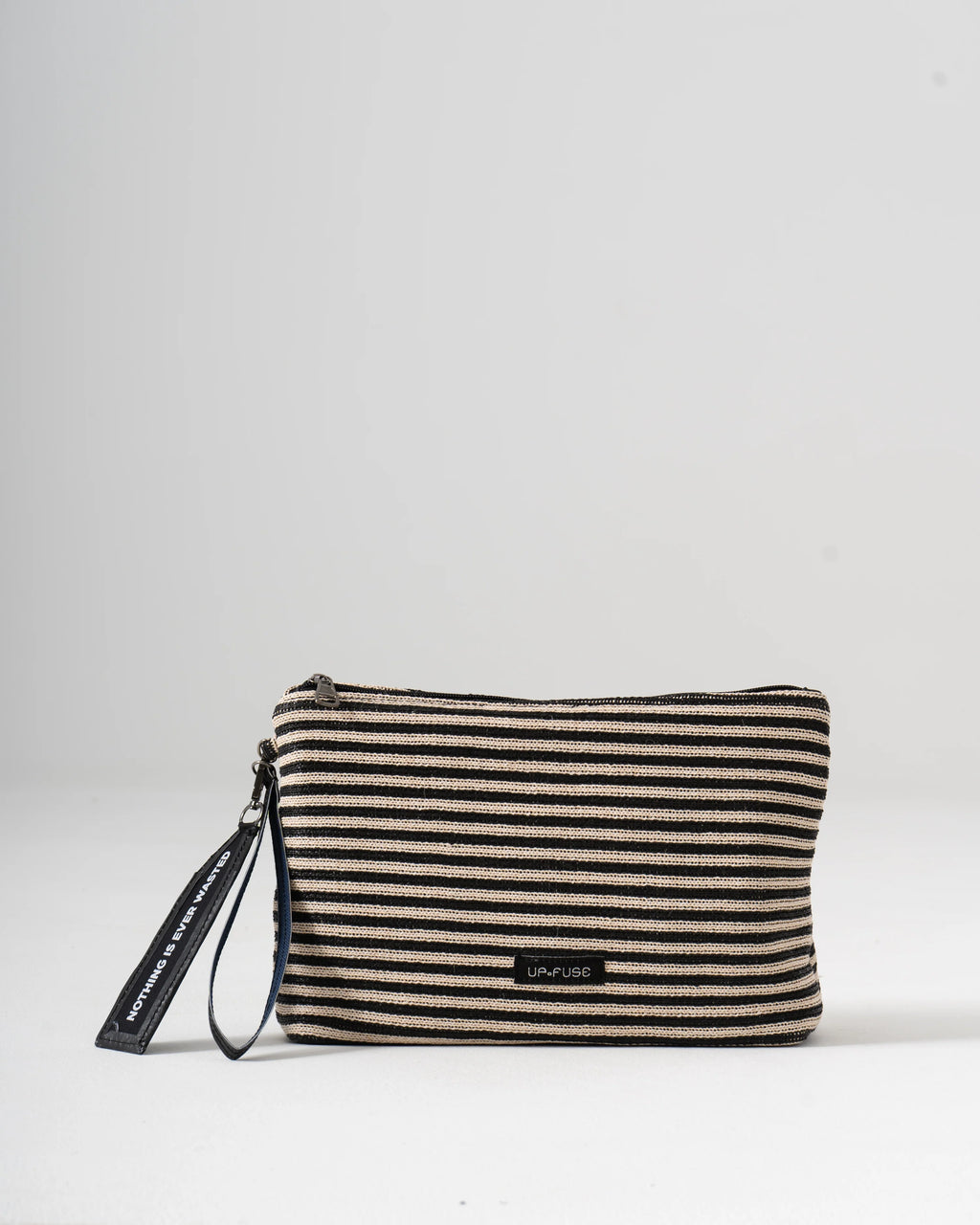 Sol Raffia Clutch
