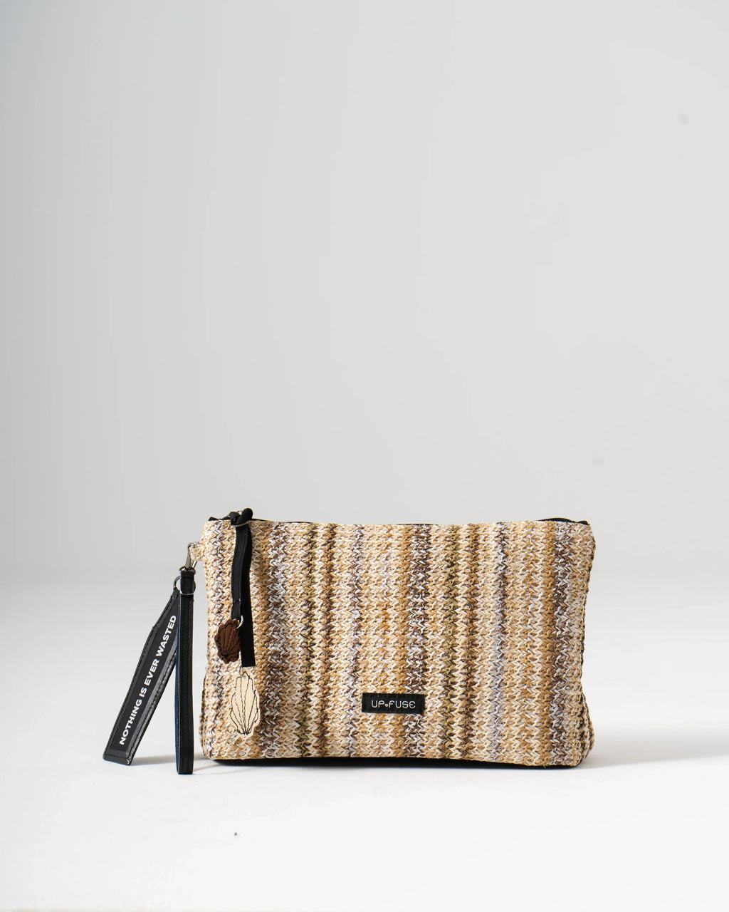 Sol Raffia Clutch