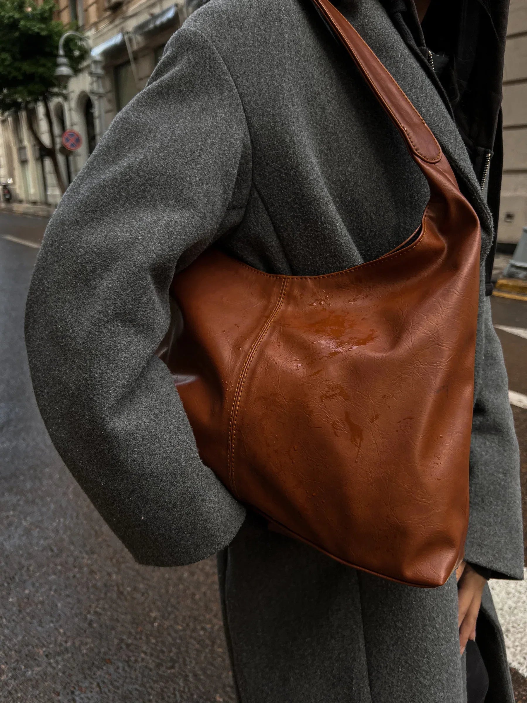 HOBO LEATHER BAG Havan