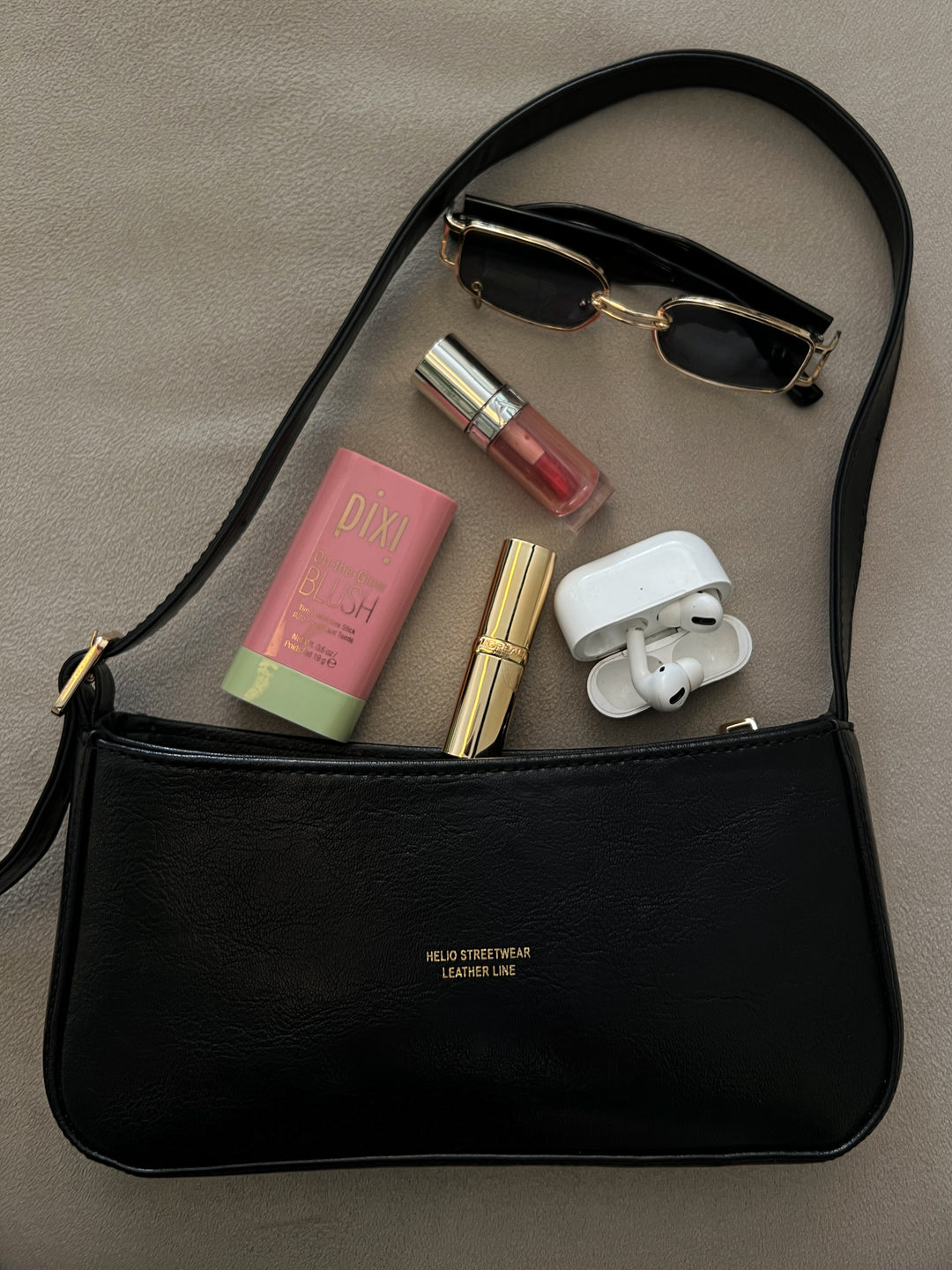 TOKEN LEATHER BAG -Black
