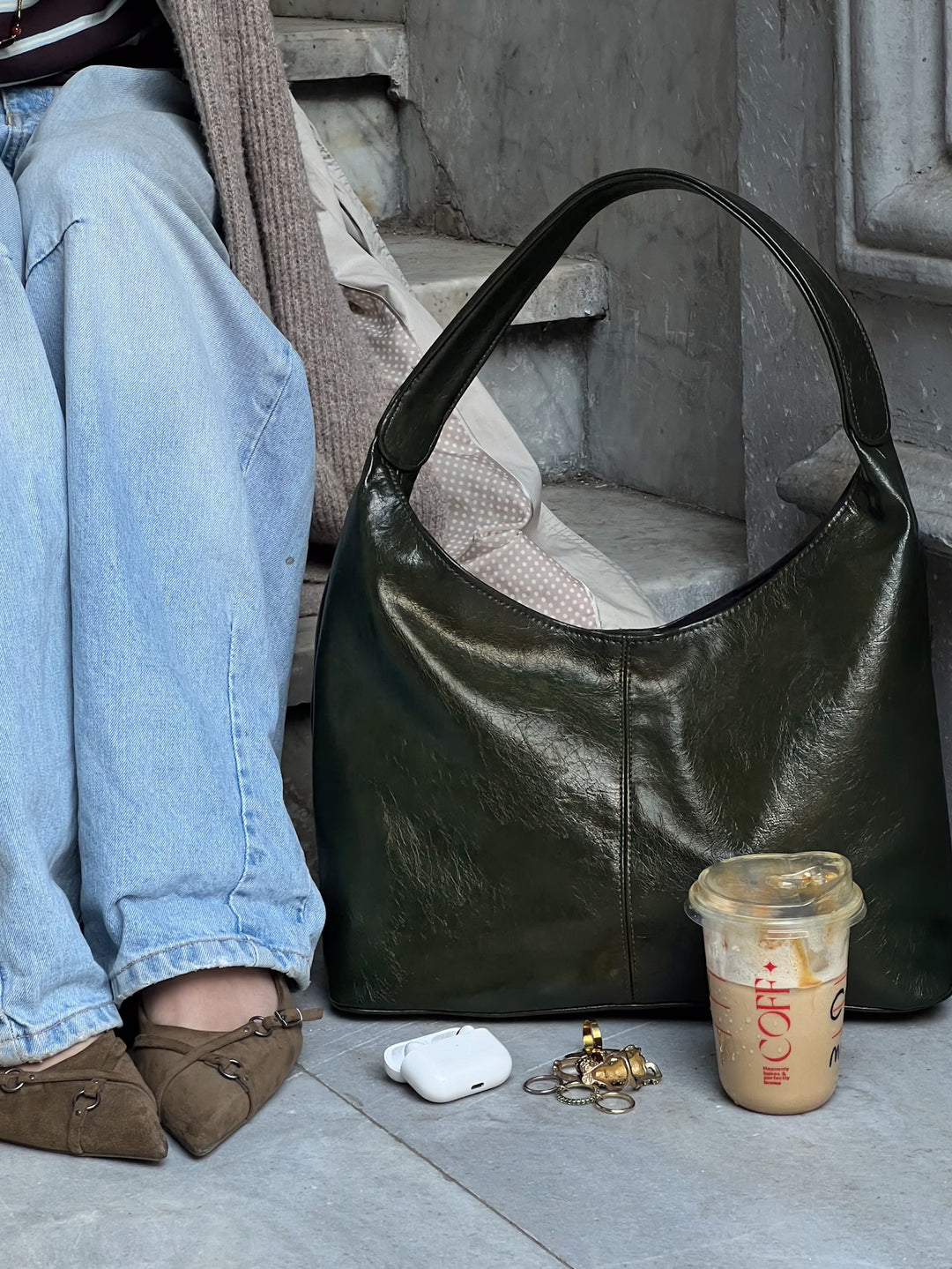 HOBO LEATHER BAG -Olive