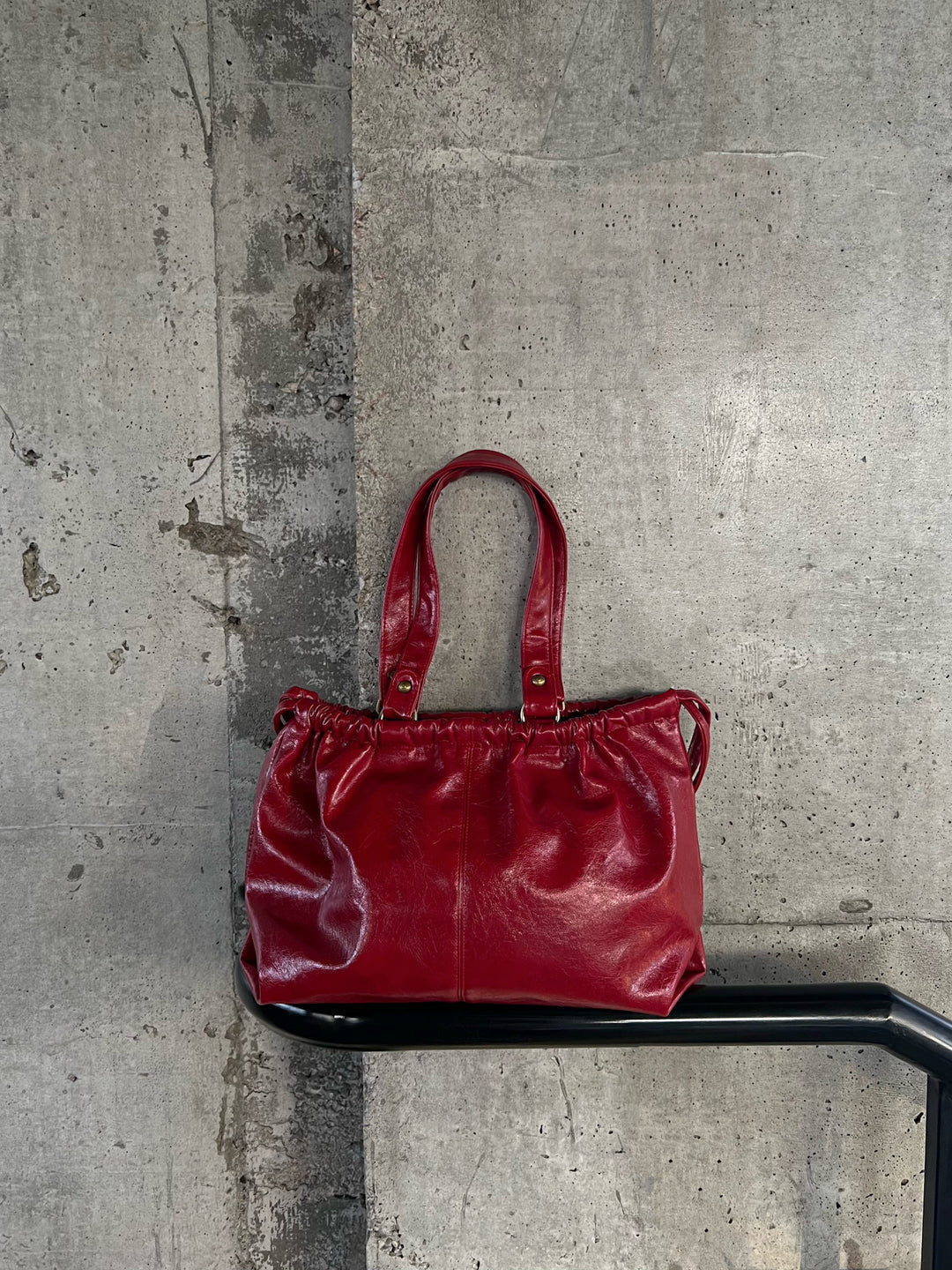 SCRUNCH LEATHER BAG -Red