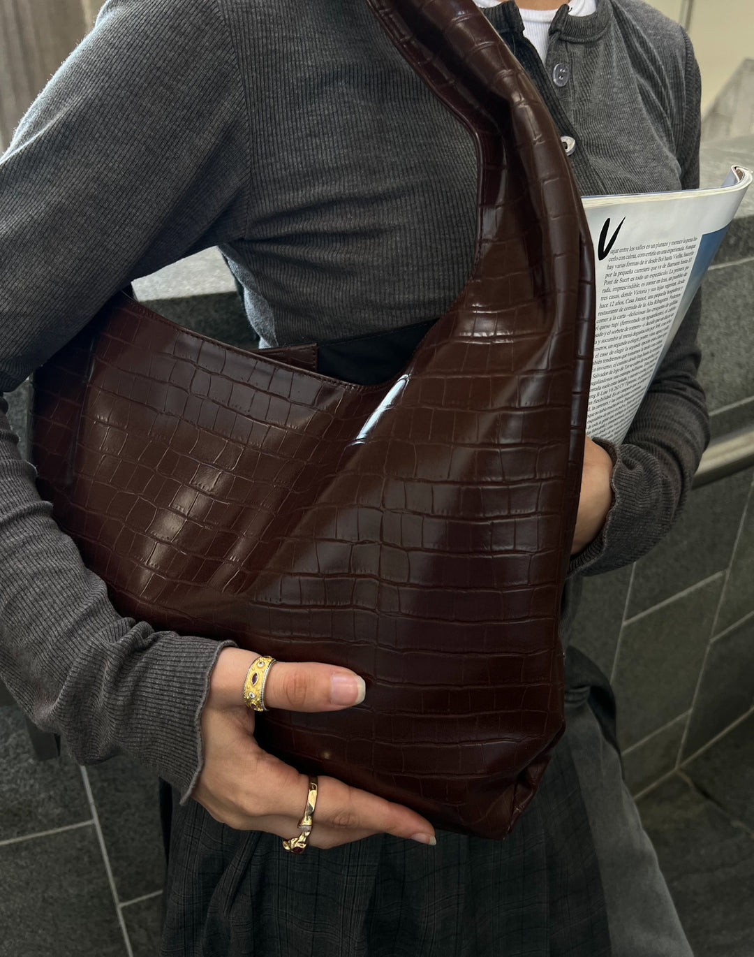 CROCO LEATHER BAG -Brown
