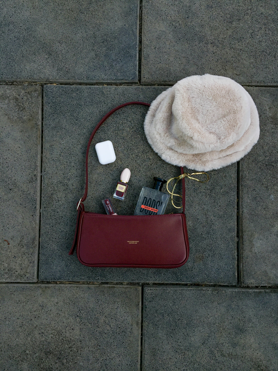 TOKEN LEATHER BAG -Burgundy